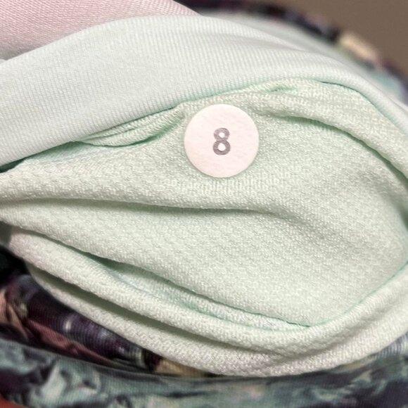 Lululemon Leggings Size 8 Inspire Multi Color Black Mesh Inseam 25" - Picture 10 of 10